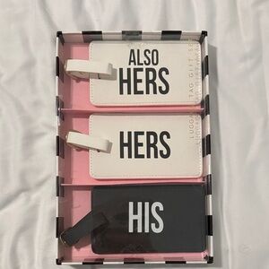 Black and White Luggage Tag Set